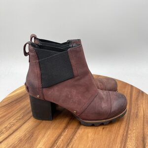 Sorel Addington Boots Womens Size 7 Red Brown Leather Chelsea Slip On Heels